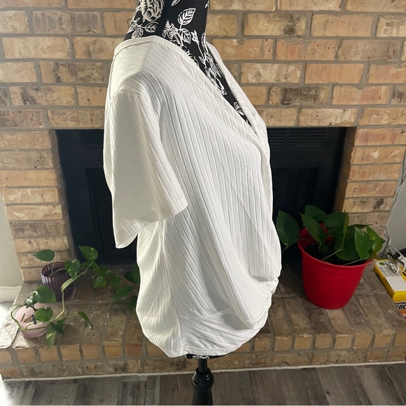 Shein top Size 1XL NWOT - Picture 2 of 6